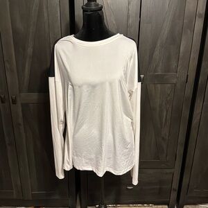 Elegant Women's White Long Sleeve Tee with Razorback